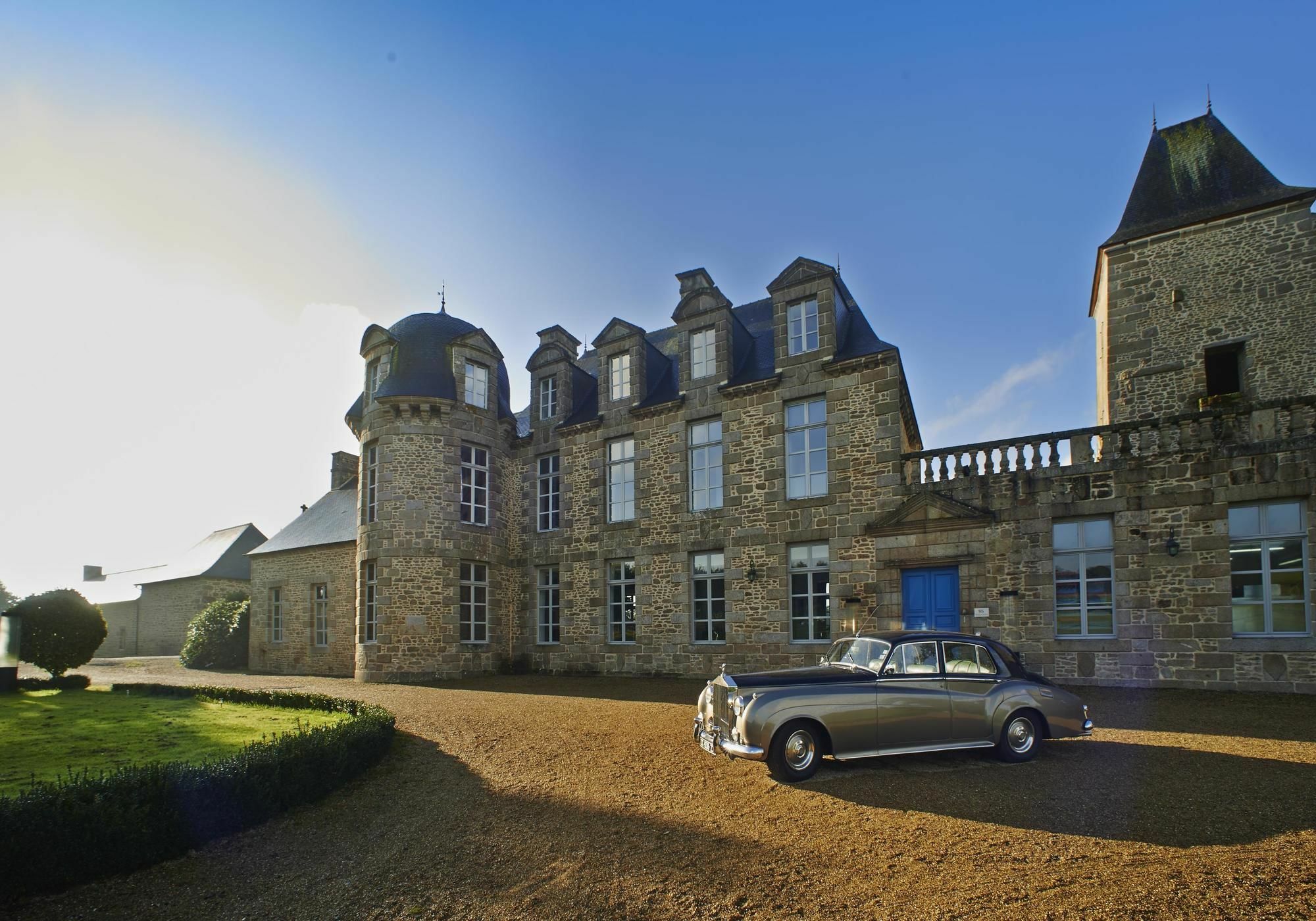 Chateau Du Bois-Guy Golf Parigné Esterno foto